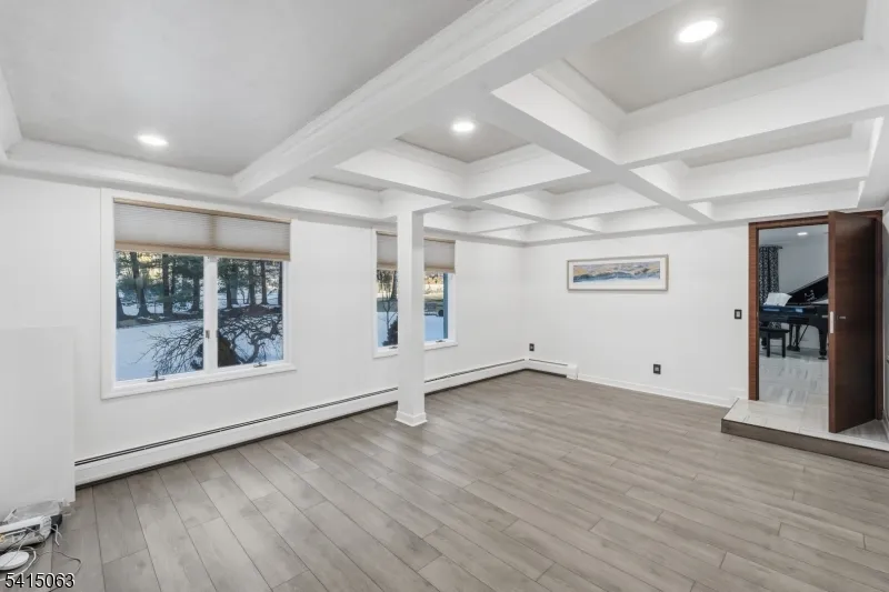 99 Ogle Rd Old Tappan, NJ 07675