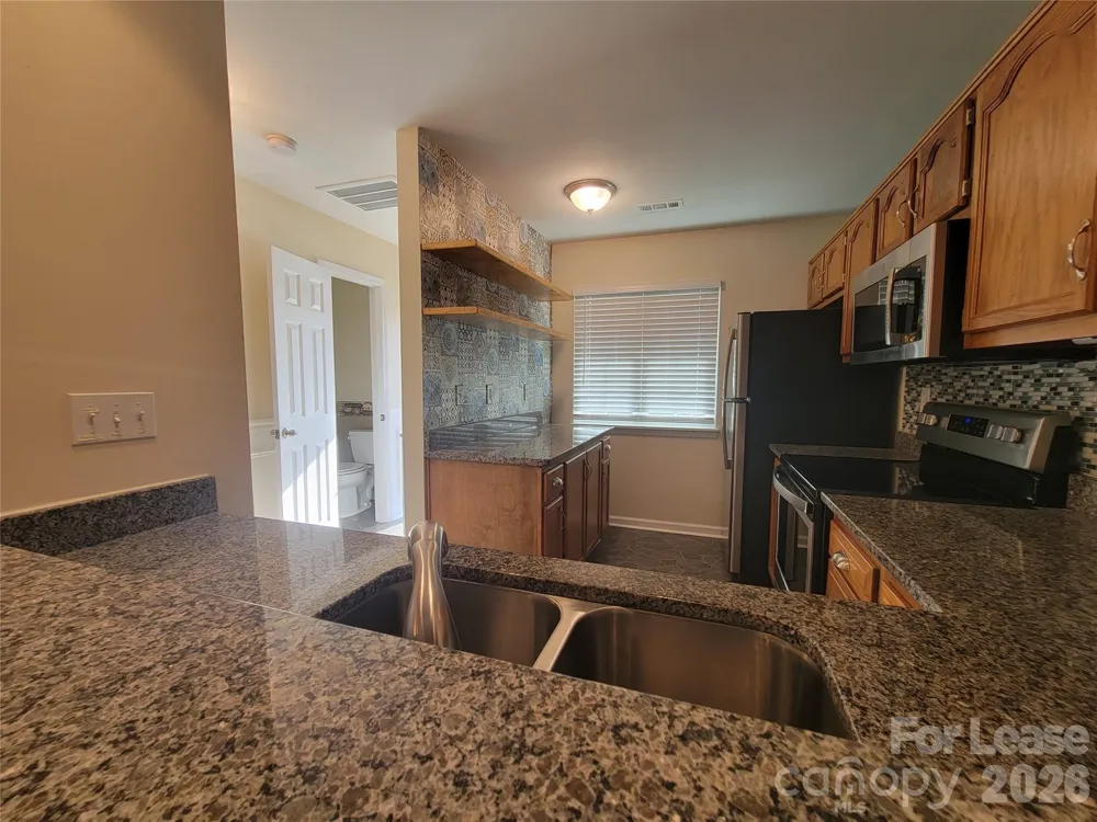 3811 Mosscroft Lane Charlotte, NC 28215