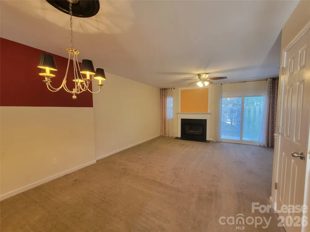 3811 Mosscroft Lane Charlotte, NC 28215