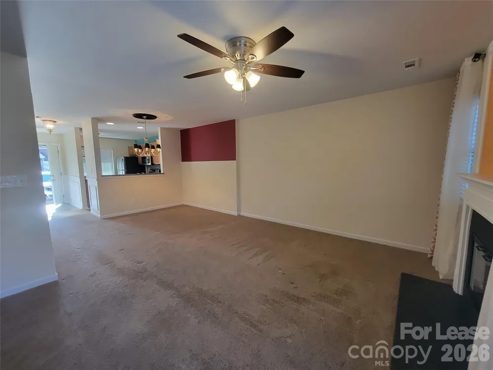 3811 Mosscroft Lane Charlotte, NC 28215