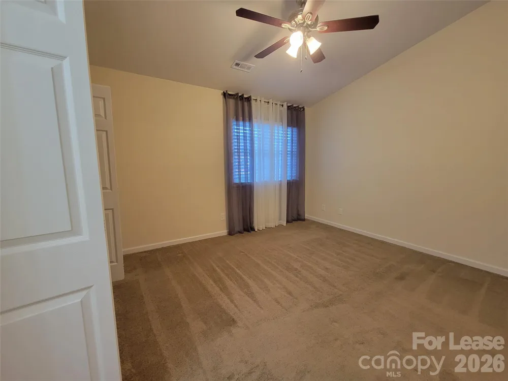 3811 Mosscroft Lane Charlotte, NC 28215