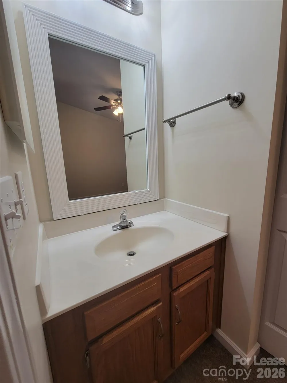 3811 Mosscroft Lane Charlotte, NC 28215