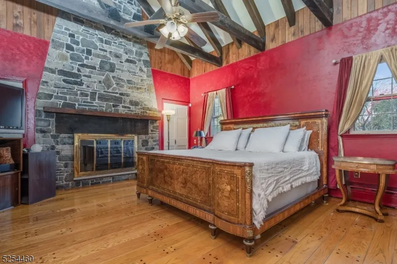 259 COUNTY ROAD 519 Kingwood, NJ 08559