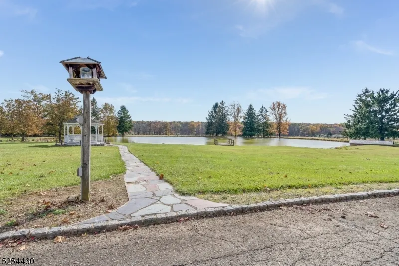 259 COUNTY ROAD 519 Kingwood, NJ 08559