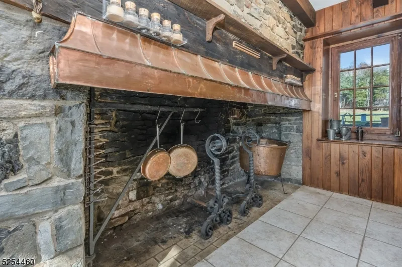 259 COUNTY ROAD 519 Kingwood, NJ 08559