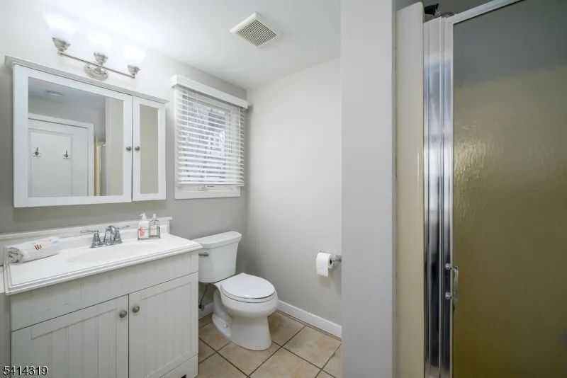 46 W 80th St Harvey Cedars, NJ 08008