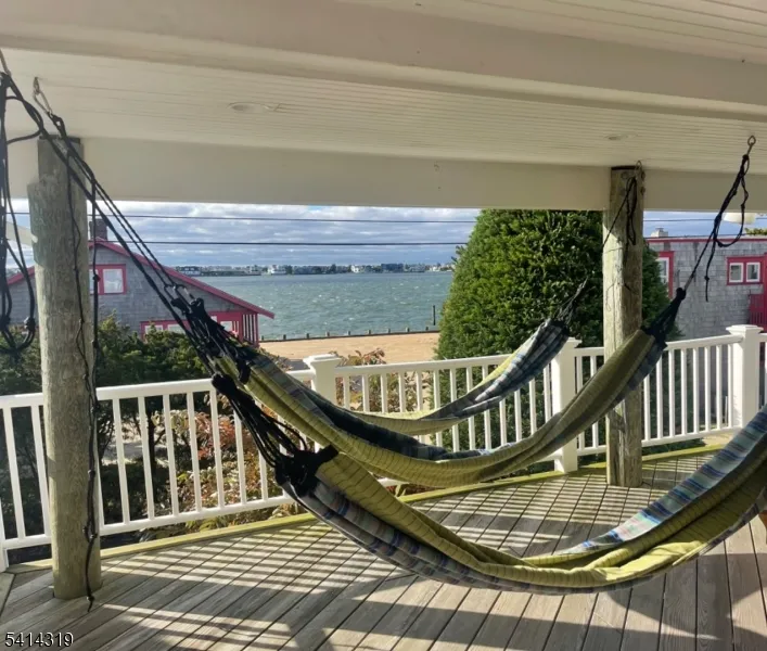 46 W 80th St Harvey Cedars, NJ 08008