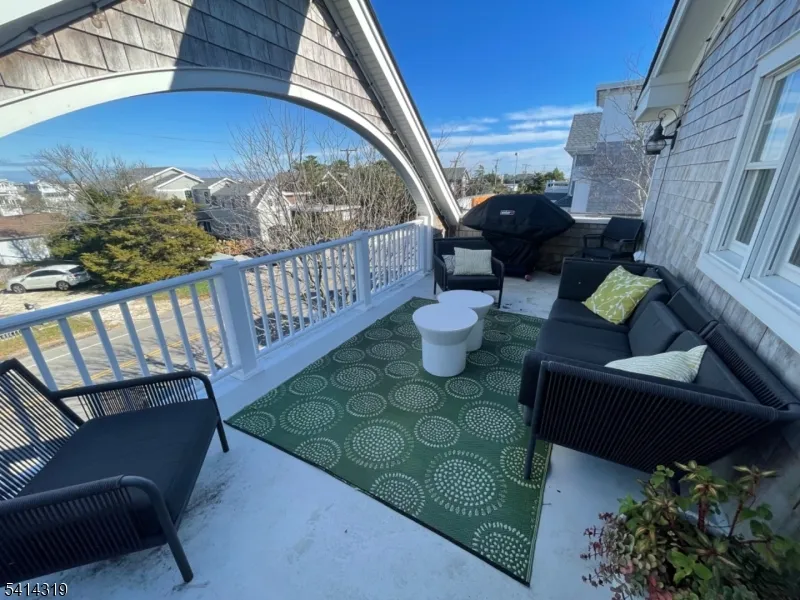 46 W 80th St Harvey Cedars, NJ 08008