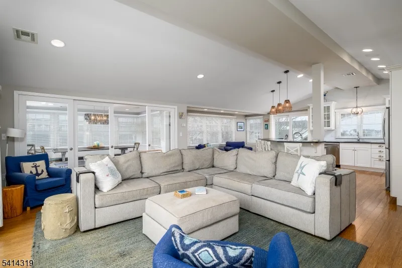 46 W 80th St Harvey Cedars, NJ 08008