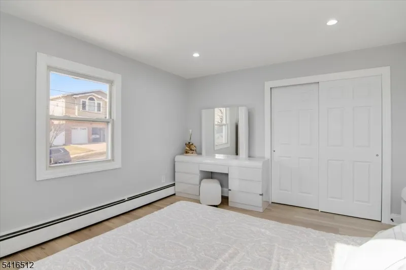 565 Center St Wood-Ridge, NJ 07075