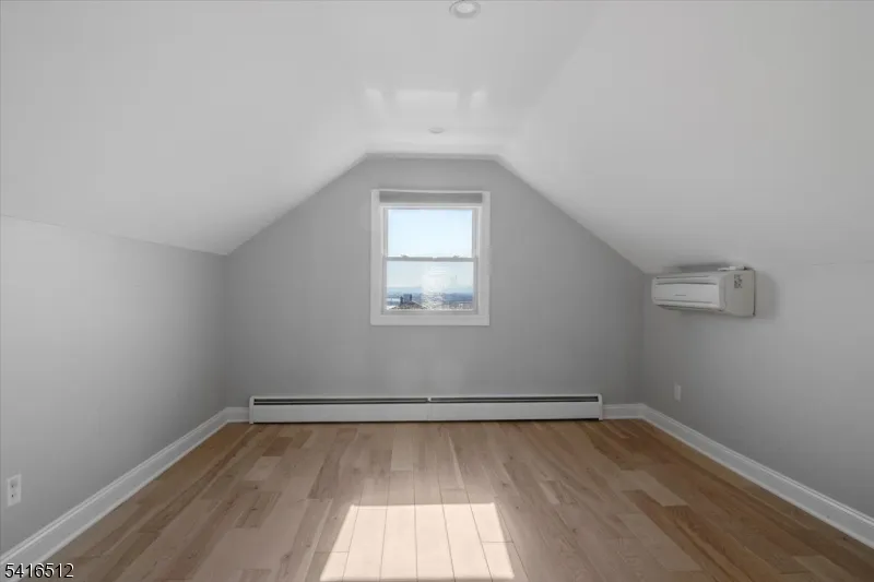 565 Center St Wood-Ridge, NJ 07075