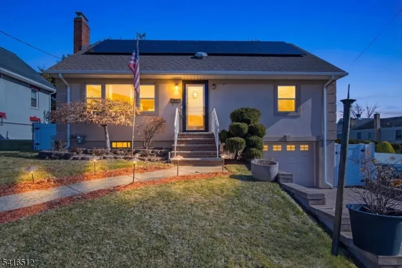 565 Center St Wood-Ridge, NJ 07075