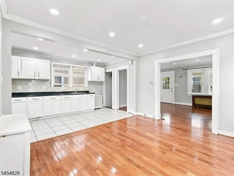 22 Prospect St Bloomfield, NJ 07003