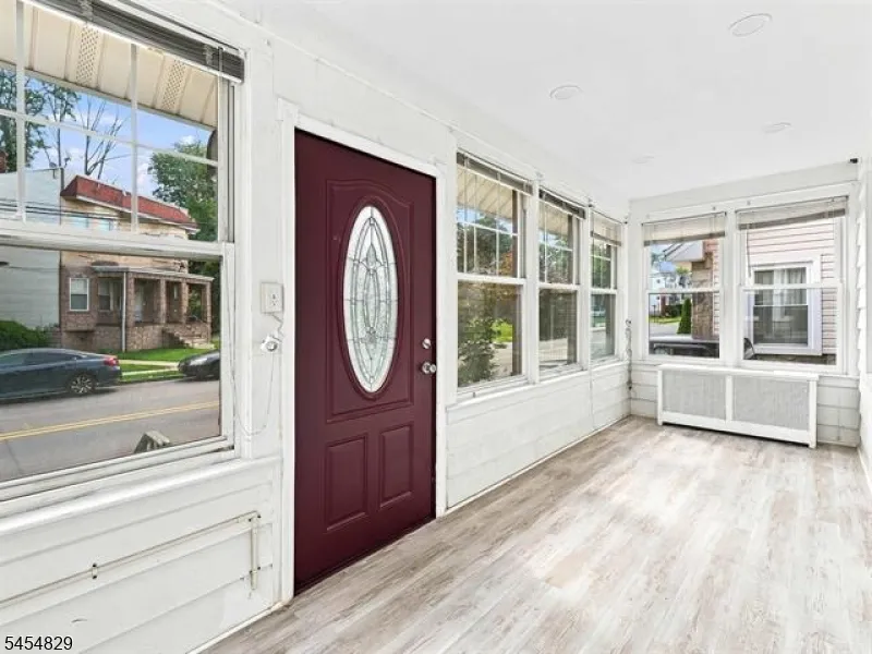 22 Prospect St Bloomfield, NJ 07003