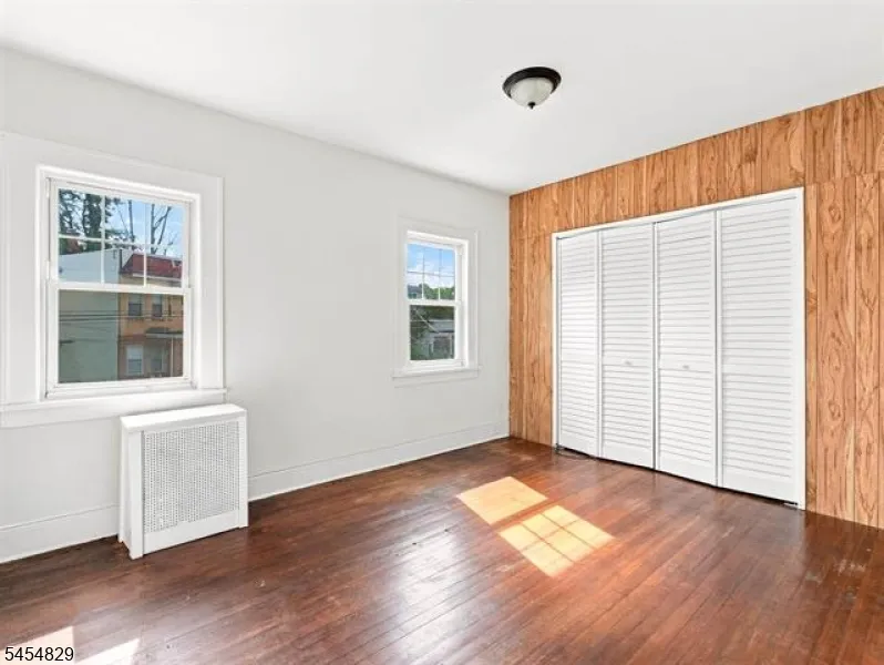 22 Prospect St Bloomfield, NJ 07003