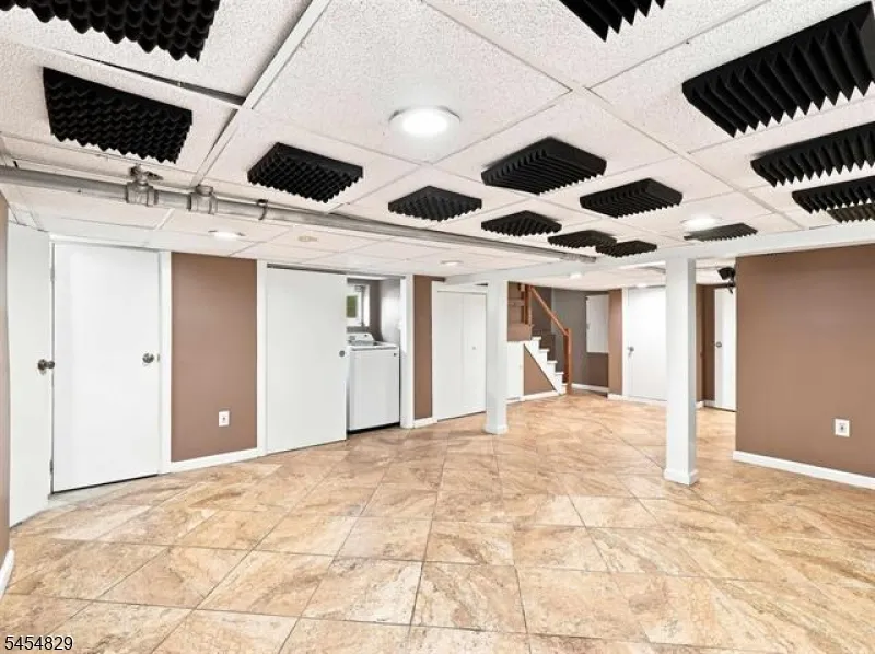 22 Prospect St Bloomfield, NJ 07003