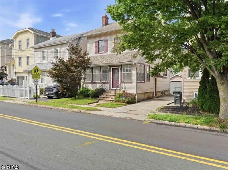 22 Prospect St Bloomfield, NJ 07003