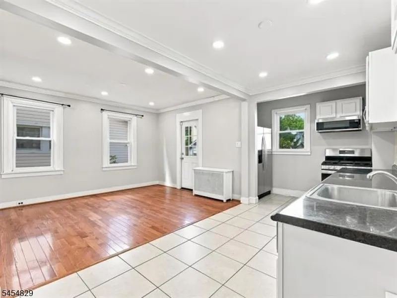 22 Prospect St Bloomfield, NJ 07003