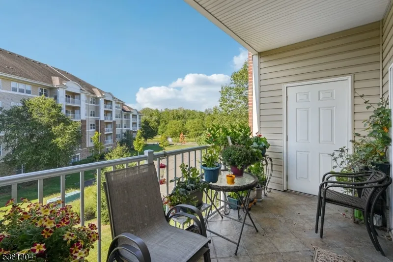 2217 Warrens Way Wanaque, NJ 07465