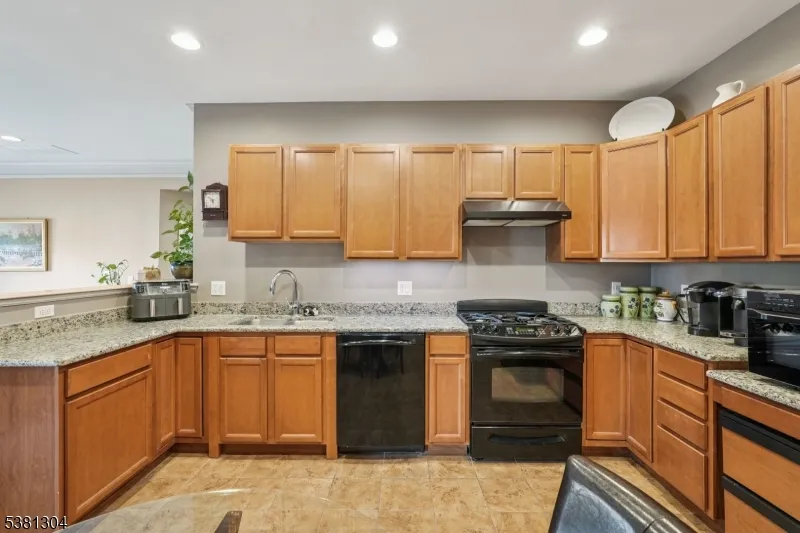 2217 Warrens Way Wanaque, NJ 07465