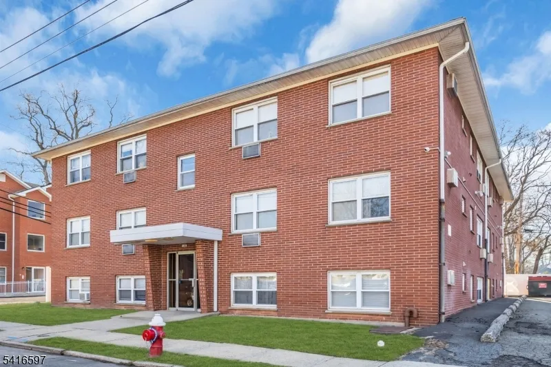 100 Luttgen Pl #A2 Unit A2 Linden City, NJ 07036