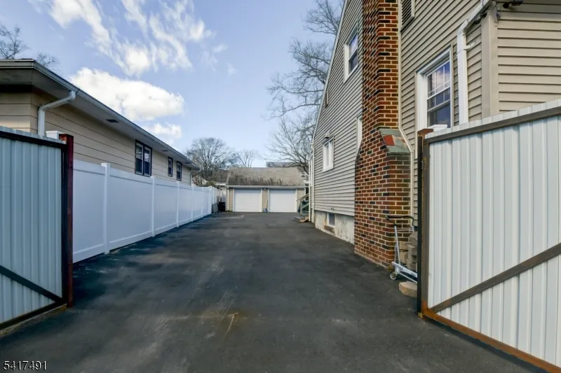 539 Monmouth Ave Linden City, NJ 07036