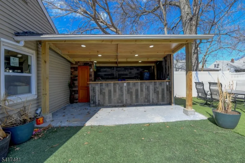 539 Monmouth Ave Linden City, NJ 07036