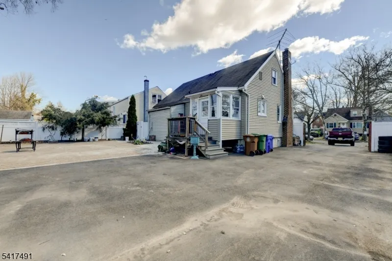 539 Monmouth Ave Linden City, NJ 07036