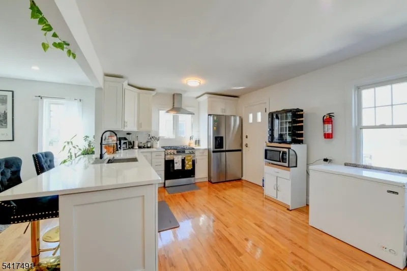 539 Monmouth Ave Linden City, NJ 07036
