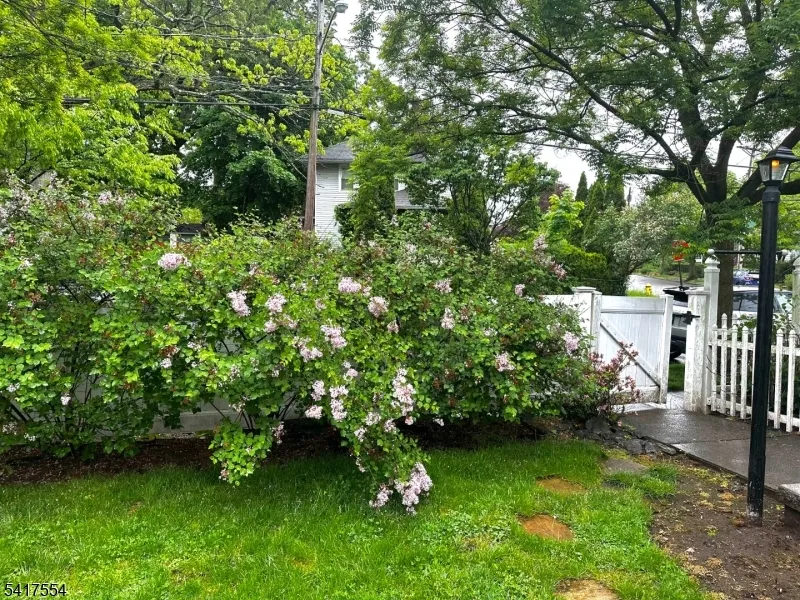 17 Carteret St Bloomfield, NJ 07003