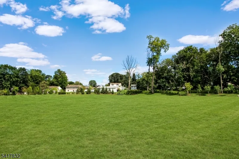 14 Saw Mill Circle Hackettstown Town, NJ 07840
