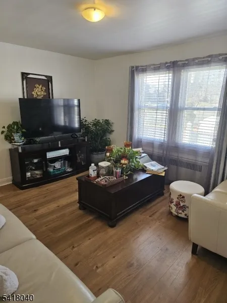 836 Summit St Linden City, NJ 07036