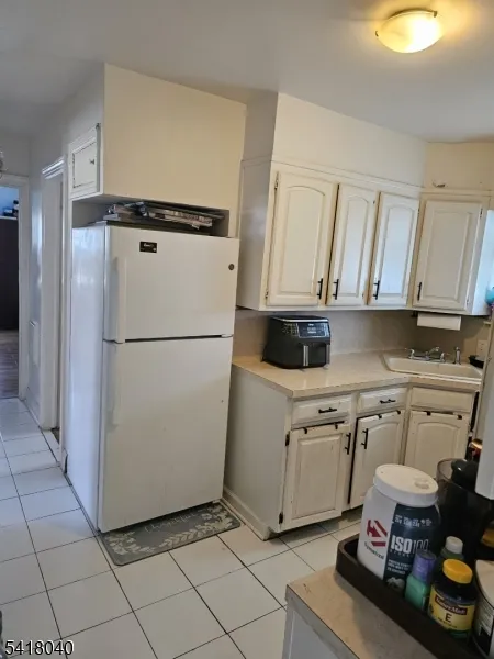 836 Summit St Linden City, NJ 07036