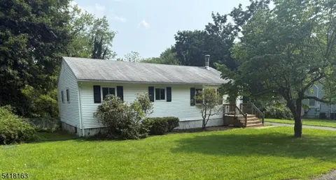 18 Kendall Dr