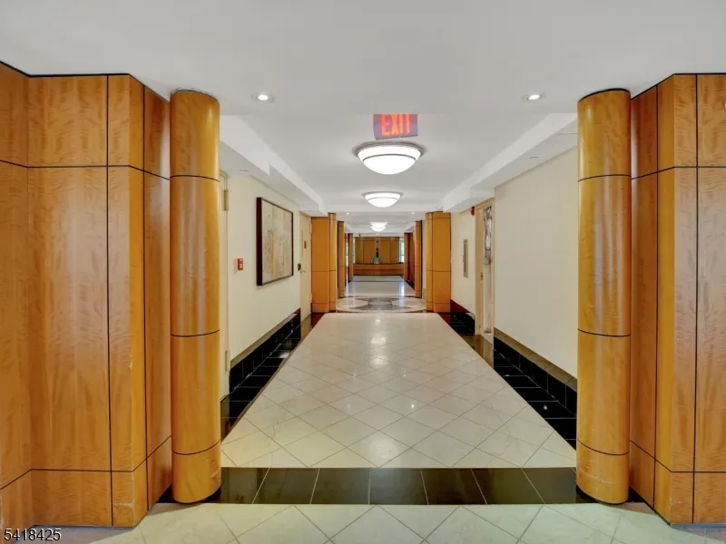 377 S Harrison Street #8I Unit 8I East Orange City, NJ 07018