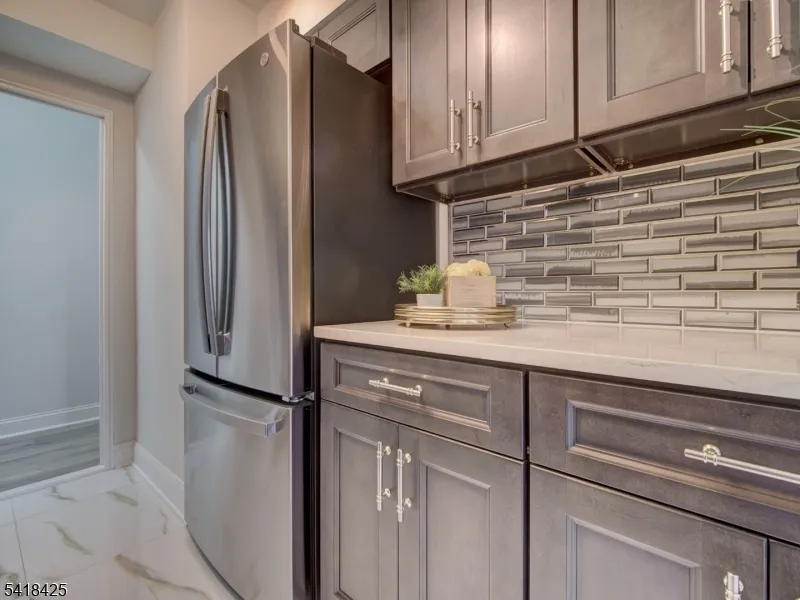 377 S Harrison Street #8I Unit 8I East Orange City, NJ 07018