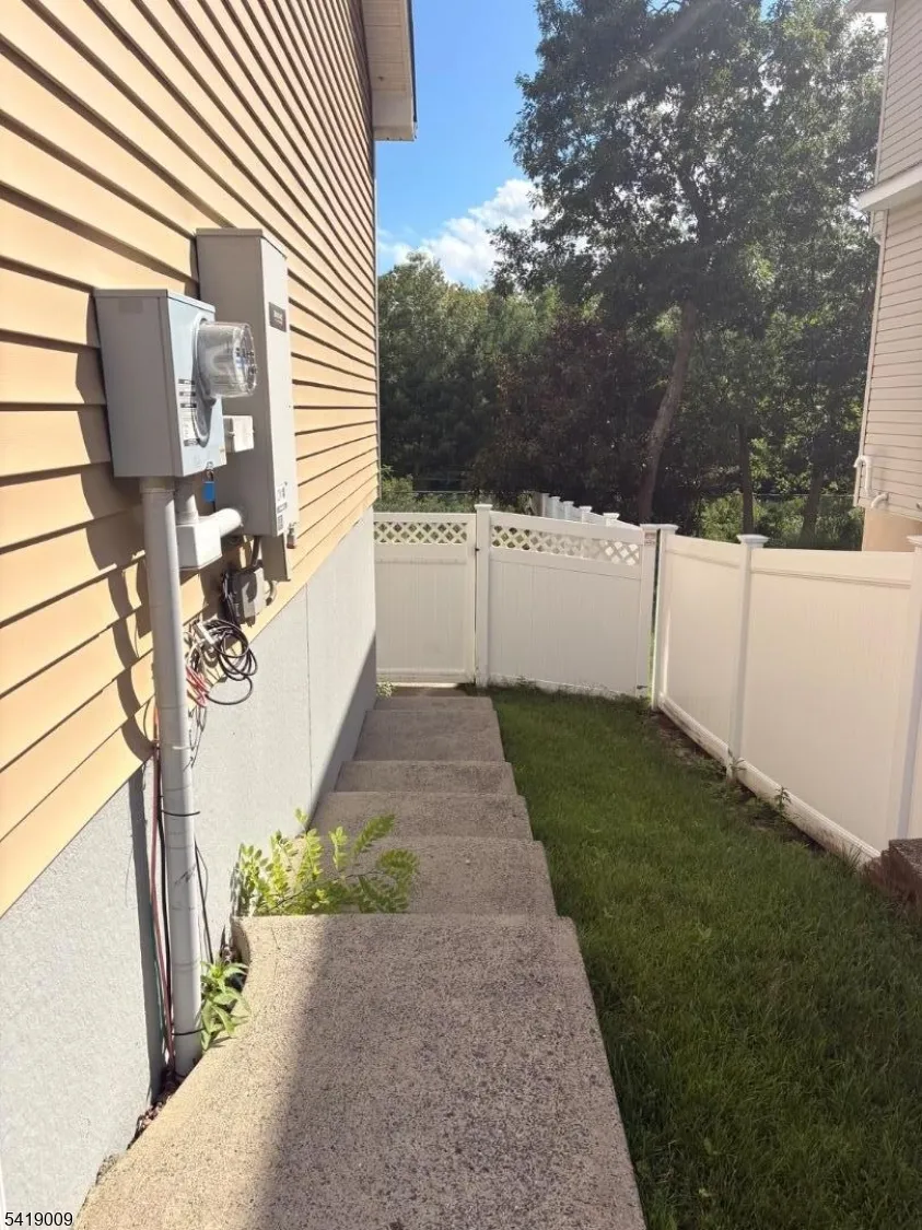 1023 Center St Lacey, NJ 08731