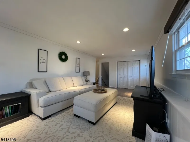 521 Hamburg Tpke #A Unit A Pompton Lakes, NJ 07442