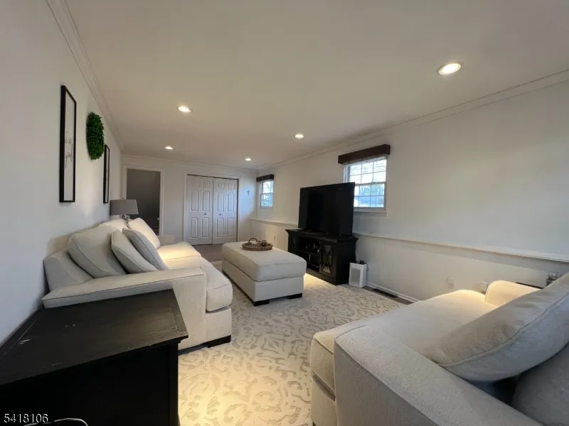 521 Hamburg Tpke #A Unit A Pompton Lakes, NJ 07442