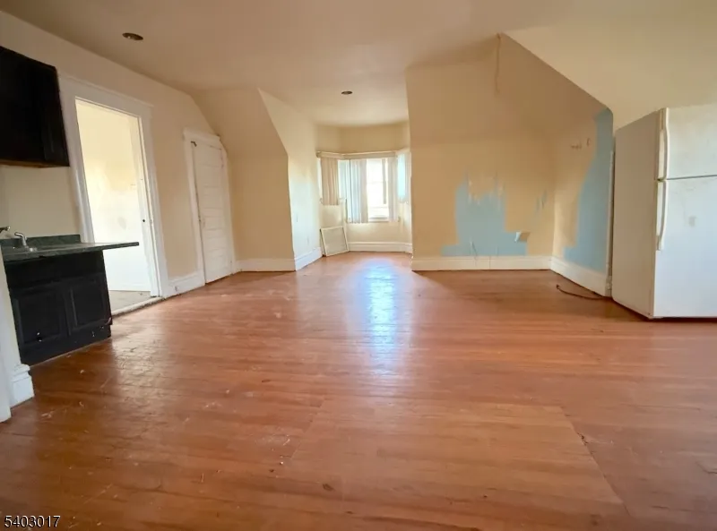 66 Scheerer Ave Newark City, NJ 07112