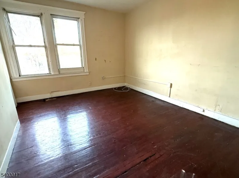 66 Scheerer Ave Newark City, NJ 07112