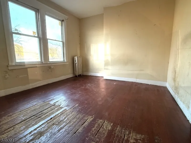 66 Scheerer Ave Newark City, NJ 07112