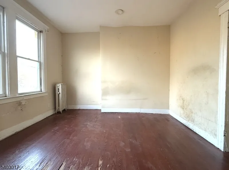 66 Scheerer Ave Newark City, NJ 07112
