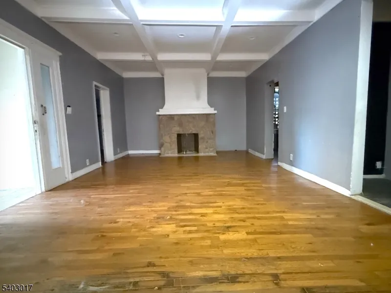 66 Scheerer Ave Newark City, NJ 07112