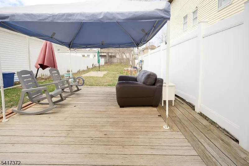 31 Kossuth St Haledon, NJ 07508