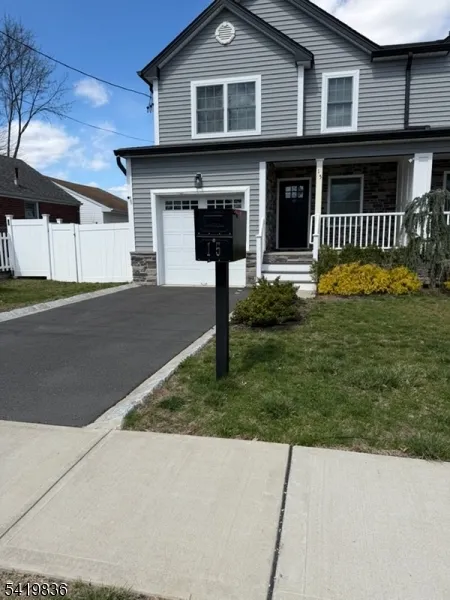 15 Rector Ave