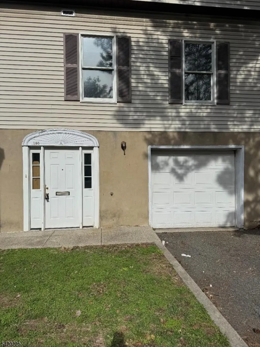 145 SO Arlington #A Unit A East Orange City, NJ 07018