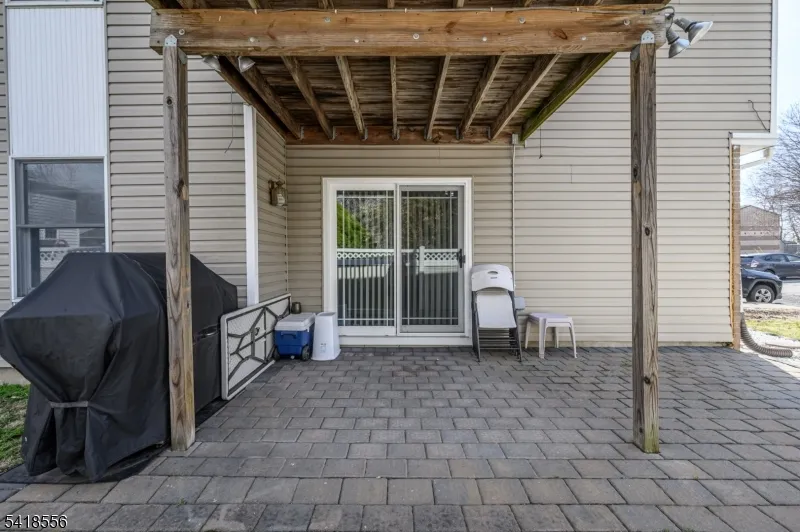235 Dakota St Paterson City, NJ 07503