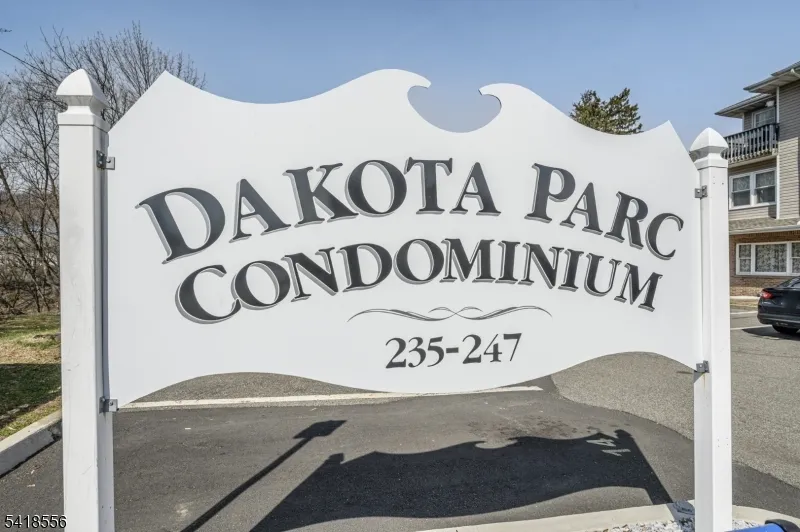 235 Dakota St Paterson City, NJ 07503