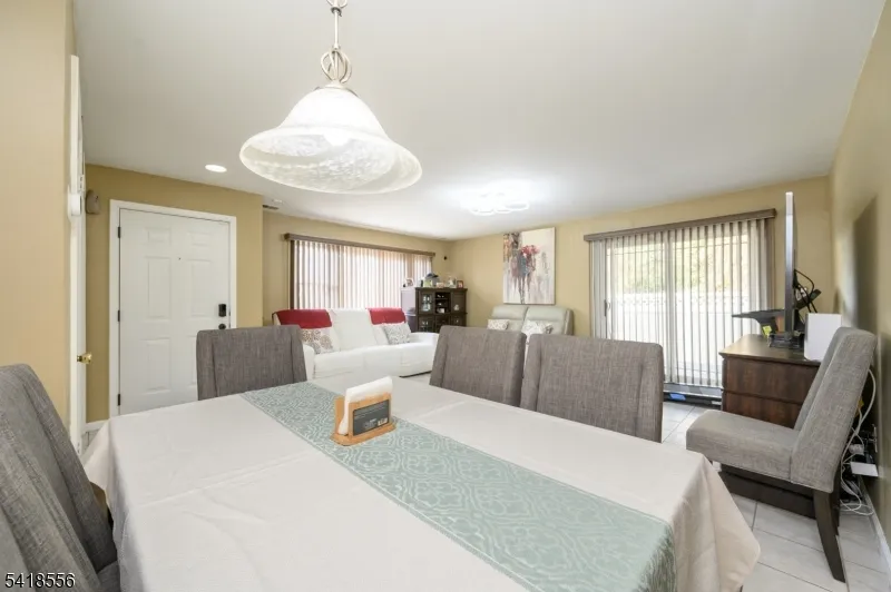 235 Dakota St Paterson City, NJ 07503